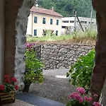 La Casa Dell'arco