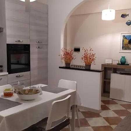 La Casa Dell'arco Apartment Carasco